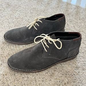 Men’s 11.5 Kenneth Cole Suede shoes